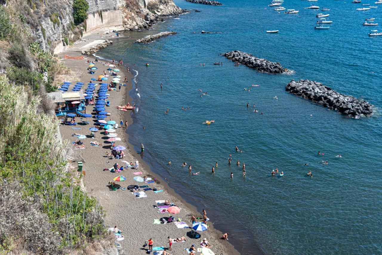 Controvento In Villa Eldorado Procida Zewnętrze zdjęcie