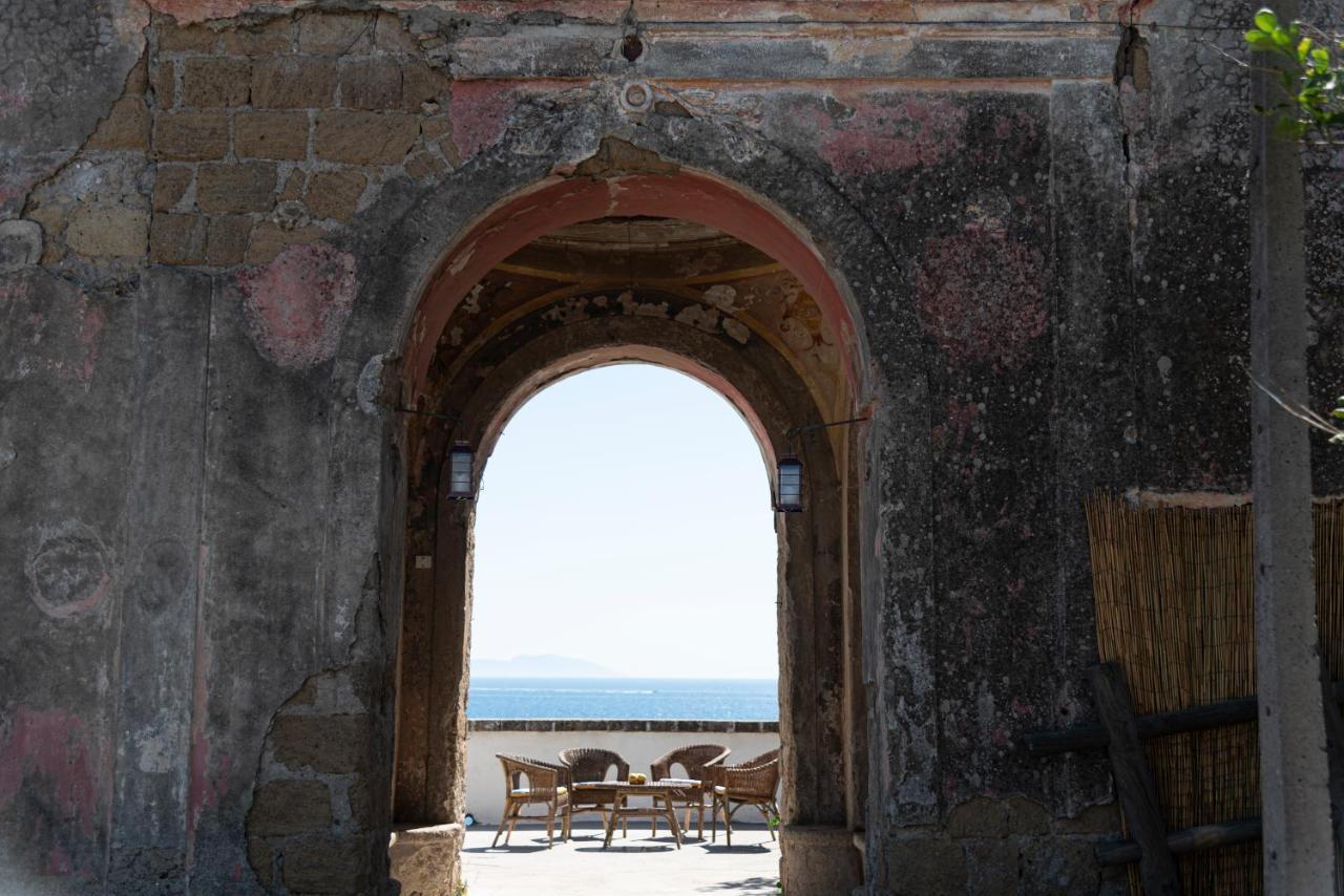 Controvento In Villa Eldorado Procida Zewnętrze zdjęcie